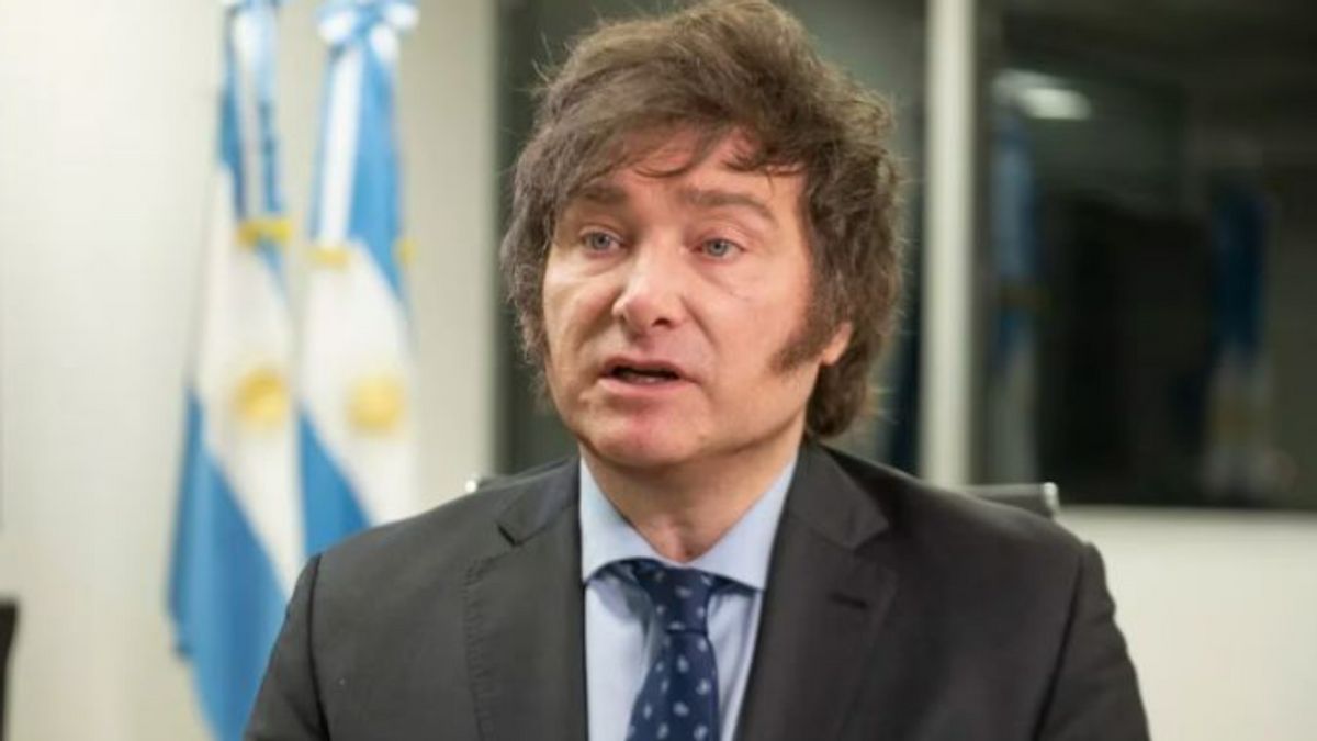 Argentina’s President Milei faces backlash over LIBRA memecoin promotion and price crash